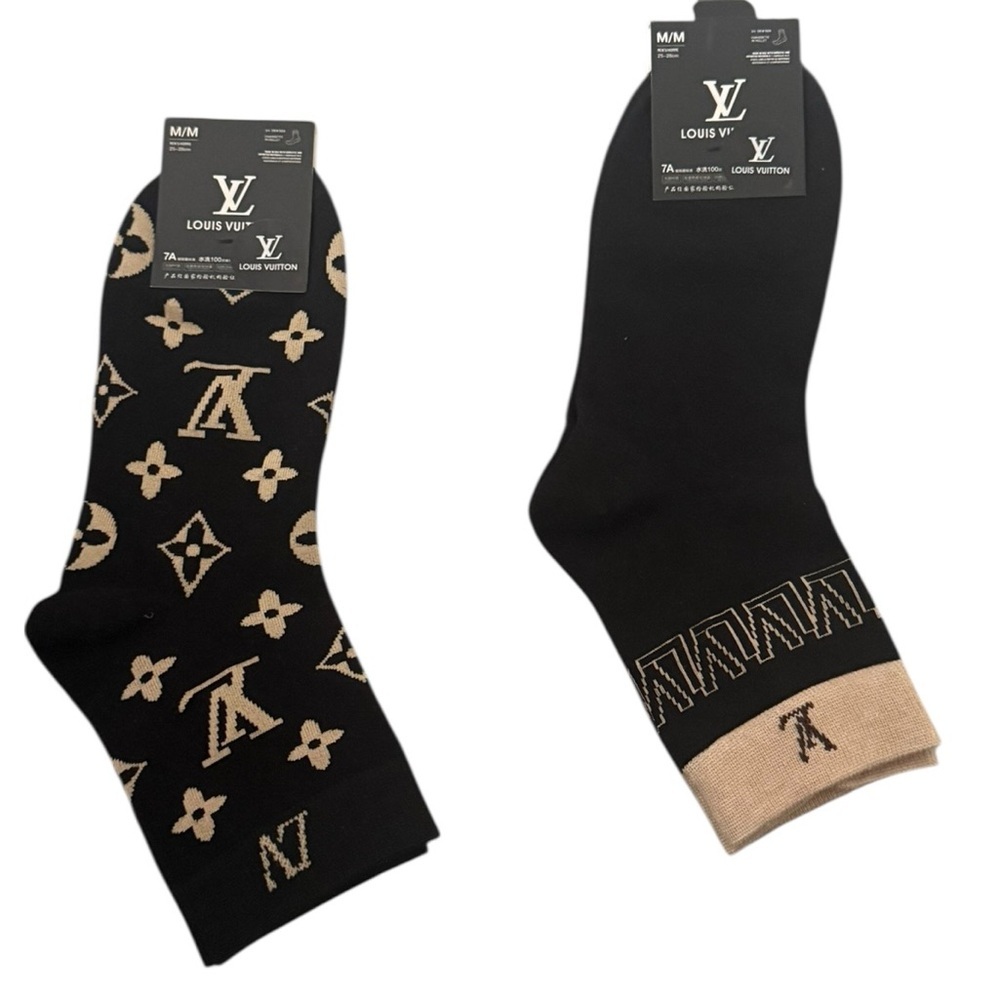NWT 2 Pair Louis Vuitton Outlet Men’s Monogram Brown and Tan Socks - Picture 4 of 4